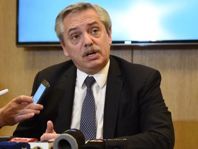 Tras el escándalo, el Gobierno evitará a los intermediarios en la compra de alimentos