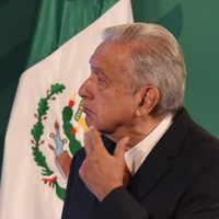 AMLO a clase media: todavía se dejan intimidar por el comunismo