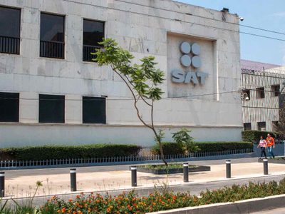 El presidente destaca en su Informe acciones contra factureras; recupera el SAT 219 mil 500 mdp sin judicializar