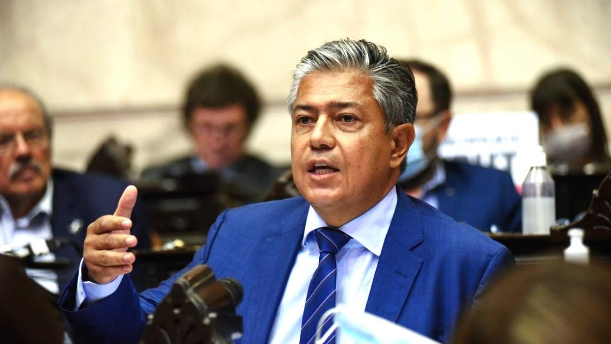 Considera que el fideicomiso ayuda a resolver las inequidades en la distribución de recursos. Fuente: (Twitter).