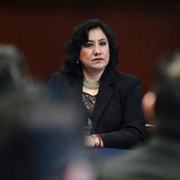 Hoy publicada, la Ley de Austeridad ataca "excesos" en gasto público y "derroches" en luz, agua y telefonía