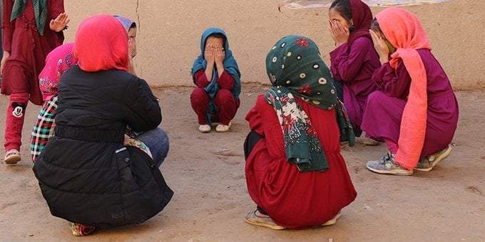 Son cientos de miles de afganos desplazados en las últimas semanas debido al conflicto