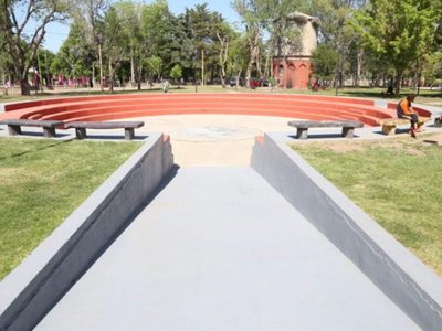 Se inauguró el anfiteatro Gato Negro del Parque Central