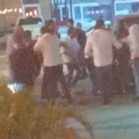 El secretario del Ayuntamiento de Torreón niega haber golpeado a jóvenes afuera de un bar (Video)