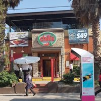 Asaltan a comensales del restaurante Chilli´s Universidad, en la Benito Juárez