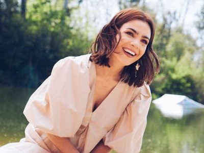 Un clon de Agustina Cherri: el tremendo look de Muna Pauls que causó furor en las redes