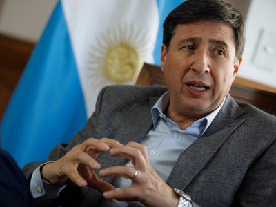 Preocupado por el avance de la crisis, Arroyo lideró el Comité de Emergencia Social