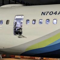 Avión pierde una ventana en pleno vuelo; Alaska Airlines inmoviliza sus Boeing 737-9 (Video)