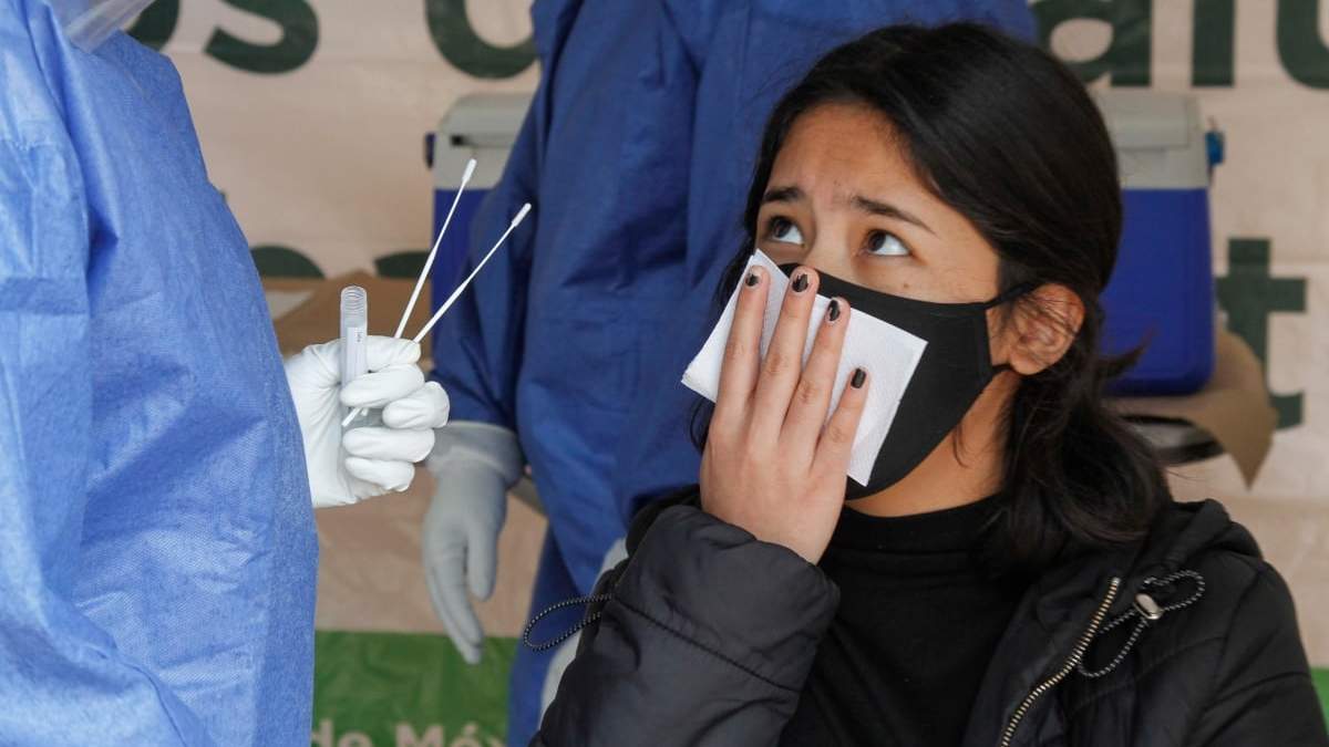 El vehículo robado transportada muestras de pacientes sospechosos de tener covid-19
