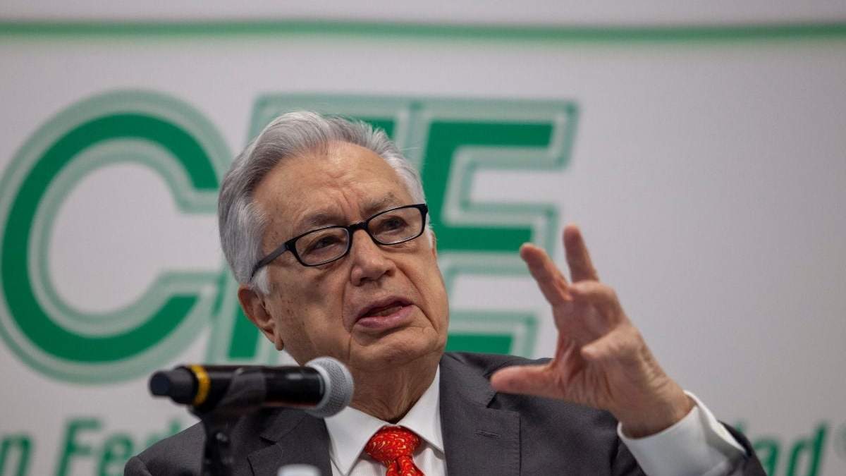 Manuel Bartlett, director de la CFE