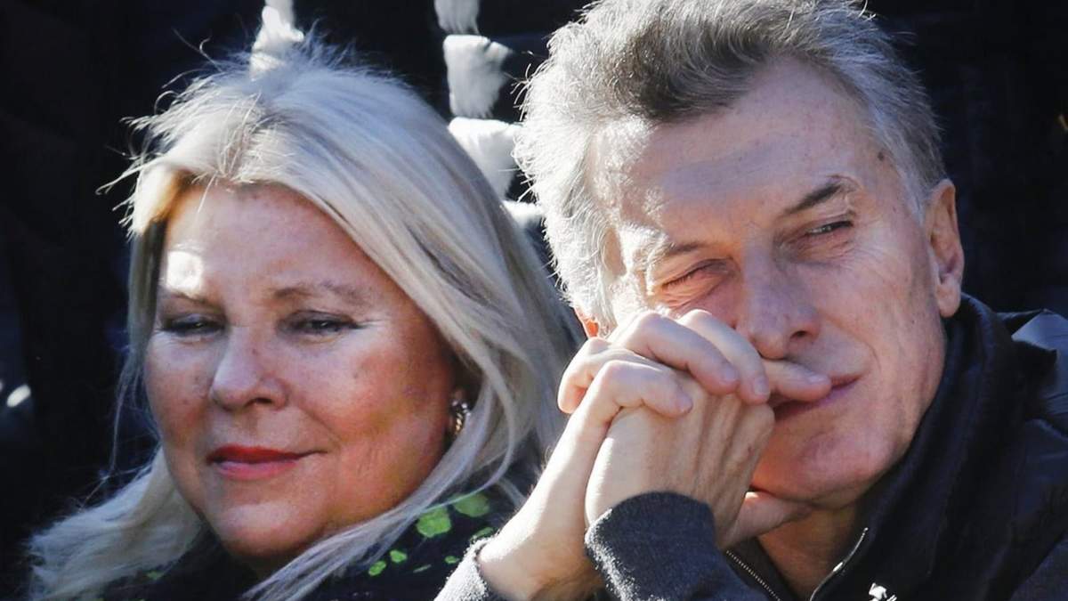 Elisa Carrió junto a Mauricio Macri. Fuente: (Twitter)