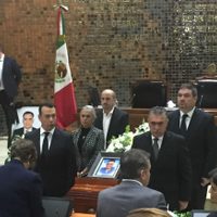 En homenaje a diputado del PRD asesinado, Congreso de Jalisco exige alto a la violencia