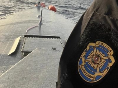 Portugal intercepta narcosubmarino con 6.5 toneladas de cocaína