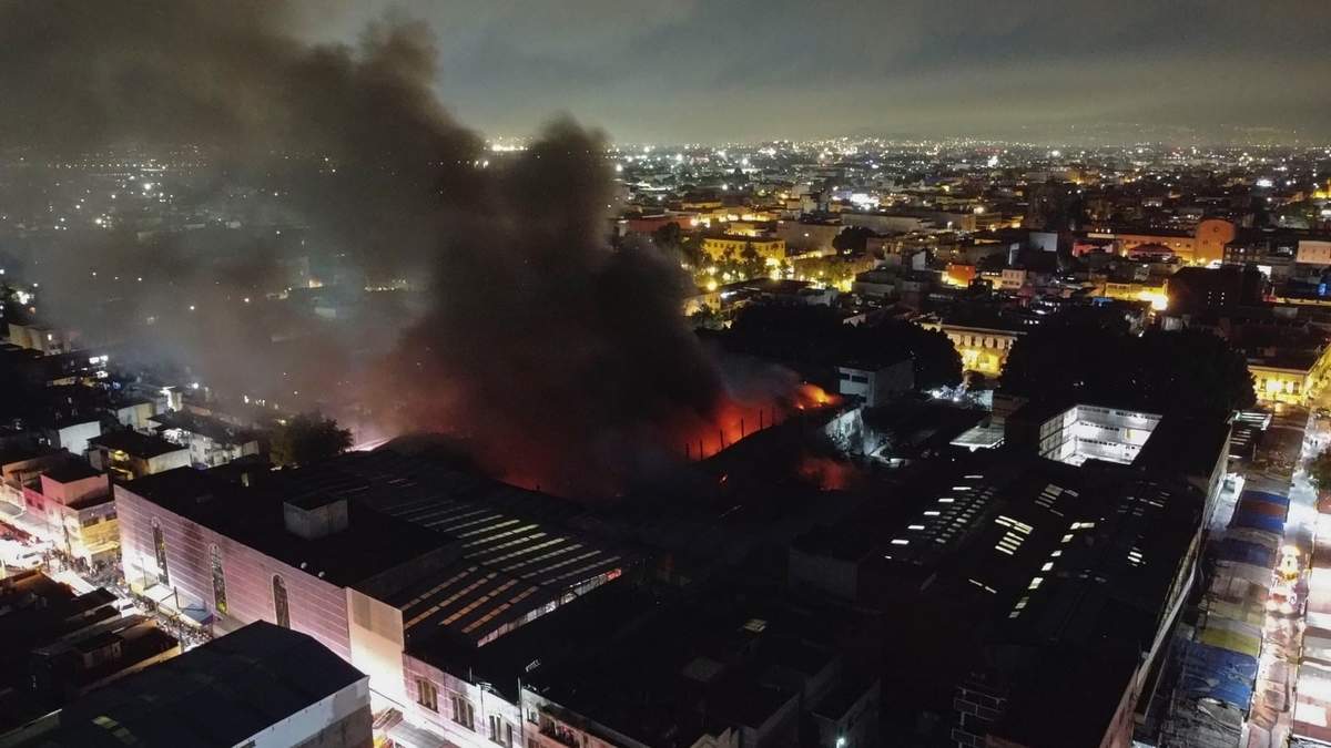 EL incendio fue extinguido a las 2:30 de la madrugada de este viernes