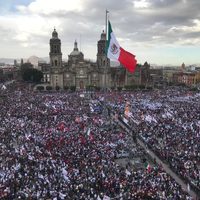 “¡Pásele al covid!”, dice un policía a los asistentes al AMLOFest, que ya congrega 70 mil personas