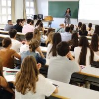 El Gobierno prorrogó las sesiones extraordinarias para avanzar con el financiamiento universitario