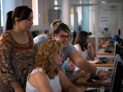 Un nuevo estudio del INDEC reportó que el 56,6% de los puestos de trabajo son ocupados por hombres