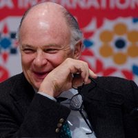 Krauze avala alianza PAN-PRD-MC; 'anacrónica, la división izquierda-derecha”, justifica