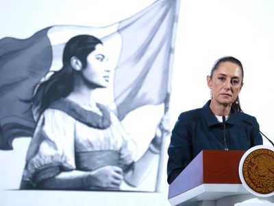 Sheinbaum niega incremento sustantivo de repatriaciones de migrantes de EU a México