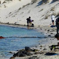 Cierran playa Balandra, la más bonita de México, por derrame de combustible