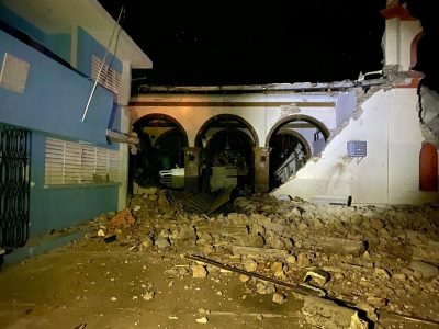 Nuevo terremoto en Puerto Rico causa temor, muertes y una alerta de tsunami