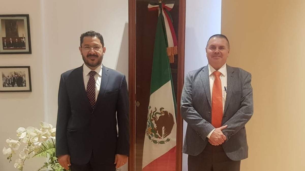Martí Batres y Enrique Camargo