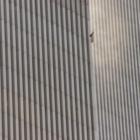 El hombre que cae