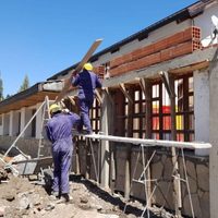 Evalúan denunciar al Gobierno y a empresa constructora por desperfectos en obra de la Escuela 161