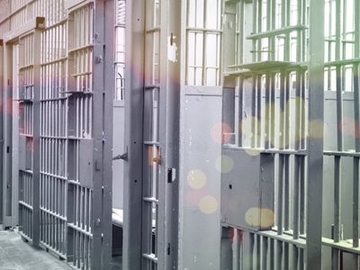 Hallan a un preso sin vida en una comisaría de Rincón de los Sauces