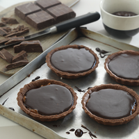 Mini tartitas de chocolate con 4 ingredientes: aprovechá este domingo para preparar el postre más rico