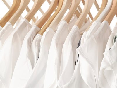 Si se te achicó la ropa en el lavado, no sufras: devolvela a su tamaño original con este truco de las abuelas