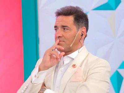 Hizo el ridículo: Mariano Iúdica sorprendió con un jugadísimo look en Polémica en el Bar