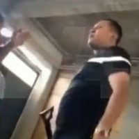 Excandidato del PVEM no ha pagado renta cuatro años y amenazó al dueño con un rifle de asalto