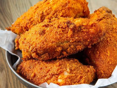 Bastones de pollo keto: en solo 30 minutos disfrutá de esta receta perfecta para picotear o cenar ligero