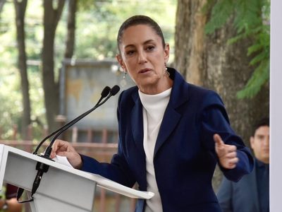 Sheinbaum ve “orientación política” en denuncia de que víveres para Turquía no salieron de la CDMX
