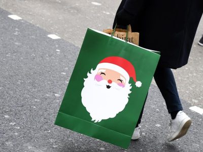 ¿Estresado por el intercambio navideño? Aquí hay una guía de supervivencia