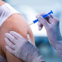 Cuándo se aplicará una tercera dosis de la vacuna contra el coronavirus