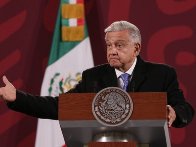 “Hay mucha afición para tan poco desarrollo deportivo” en futbol: AMLO