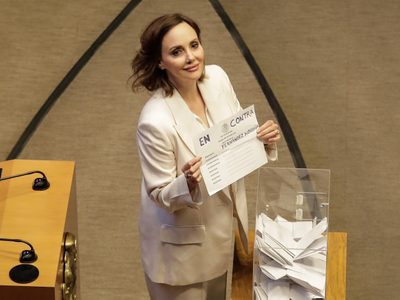 Aún no inicia la LXVI Legislatura y Lilly Téllez ya tuvo su primer choque con morenistas (Video)