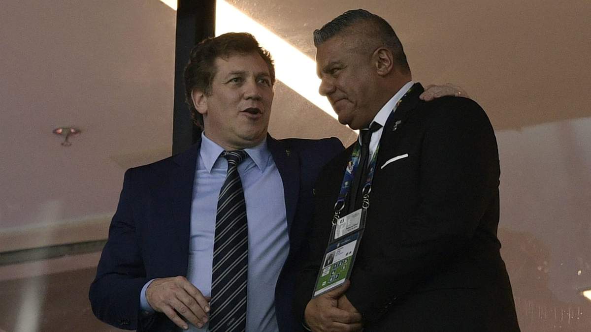 Alejandro Domínguez y Chiqui Tapia. Fuente: (Instagram)