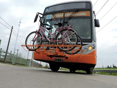 Novedosa solicitud en Neuquén Capital: piden “portabicis” para los colectivos urbanos