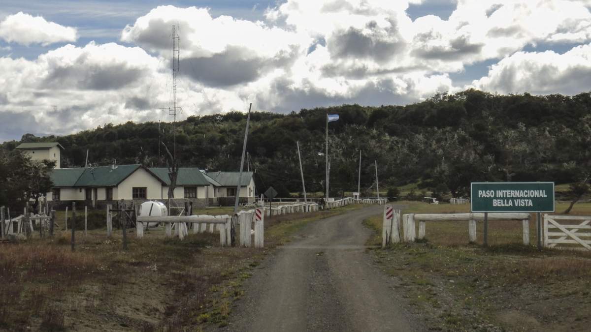 Paso fronterizo Bella Vista entre Argentina y Chile, en Tierra del Fuego. Fuente: (Twitter)