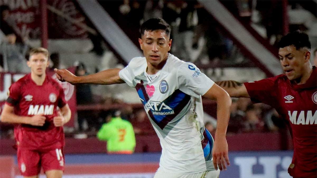 Facundo Altamira. Godoy Cruz está muy mal y no reacciona.