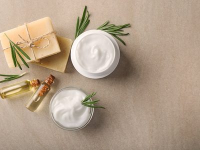 Bótox casero con 2 ingredientes que tenés en tu cocina: la receta de la abuela que no falla