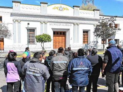 Empleados municipales de Allen rechazaron el acuerdo y suman 87 días de paro