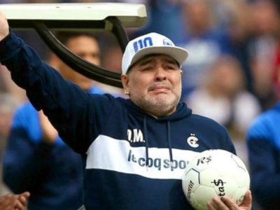 Condenaron al empleado que se tomó fotos con el cadáver de Diego Maradona en la morgue