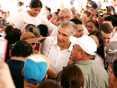 A la sombra del presidente, Adán Augusto López realiza gira por Sinaloa