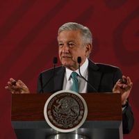 AMLO propone adelantar consulta para revocación de mandato