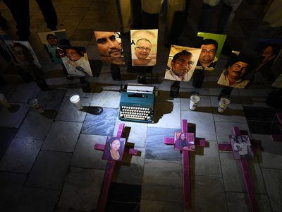 Artículo 19 celebra que gobierno defienda a Assange pero pide seguridad para periodistas mexicanos