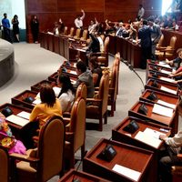 Diputados exigen informe administrativo de empresa minera por contaminación en el río Tehuantepec
